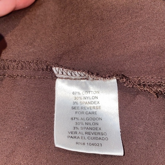 Joseph A brown cotton/ spandex ruffle neck line sleeveless blouse. Size large. - Picture 6 of 7